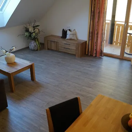 Apartment Haus Garz *